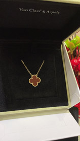 Van Cleef & Arpels Carnelian Four-Leaf Clover Gold Necklace-0370  